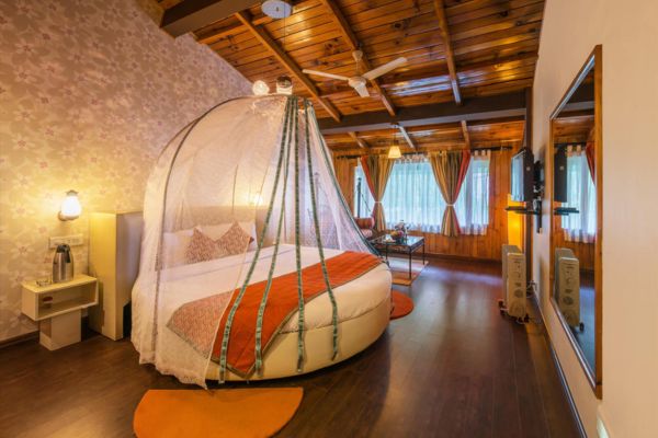 Honeymoon Inn Manali Tour